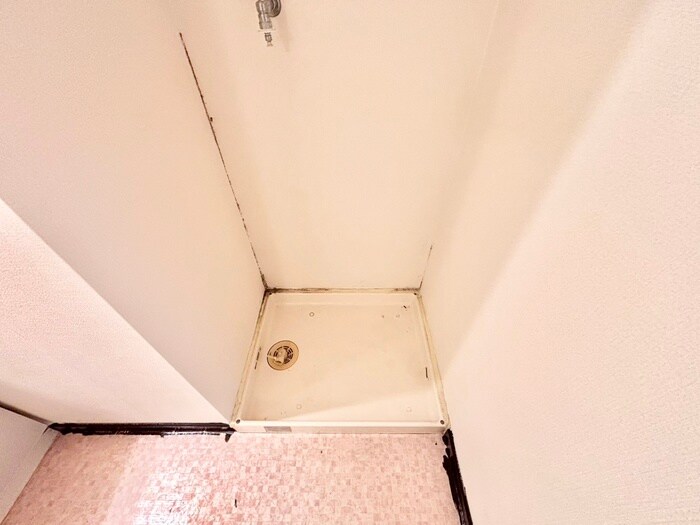 物件内観写真15　(洗濯機置場)