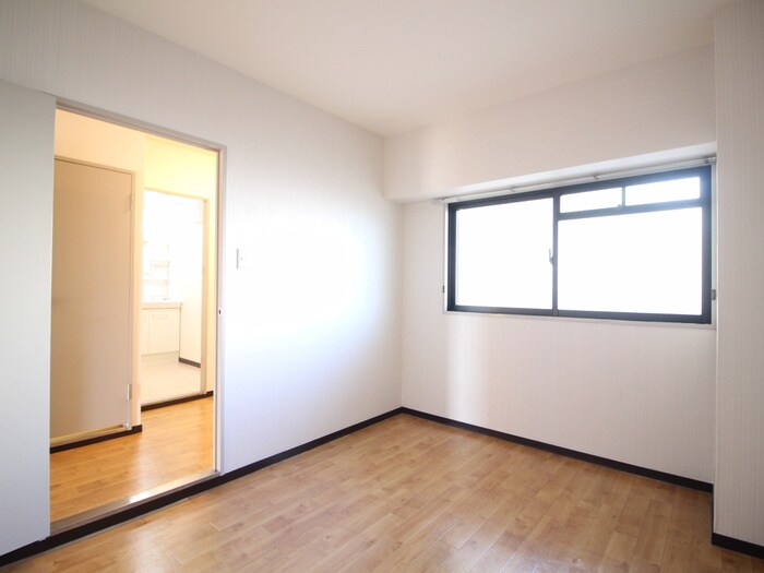 物件内観写真17　(居室)
