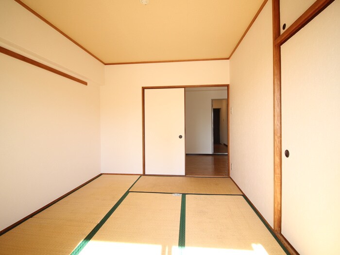 物件内観写真18　(居室)