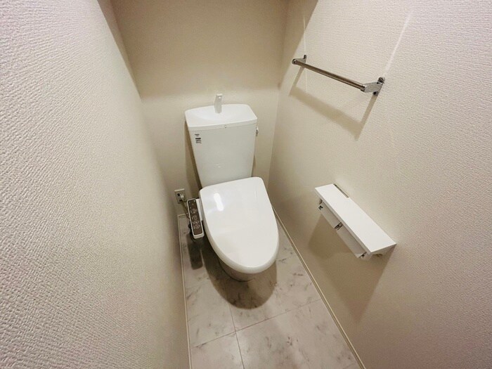 物件内観写真11　(トイレ)