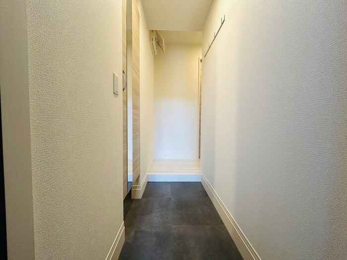 物件内観写真19　(廊下)