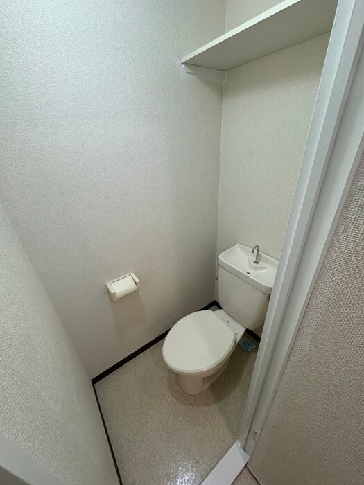 物件内観写真10　(トイレ)