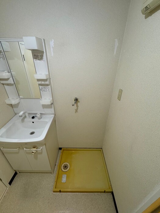 物件内観写真19　(洗濯機置場)