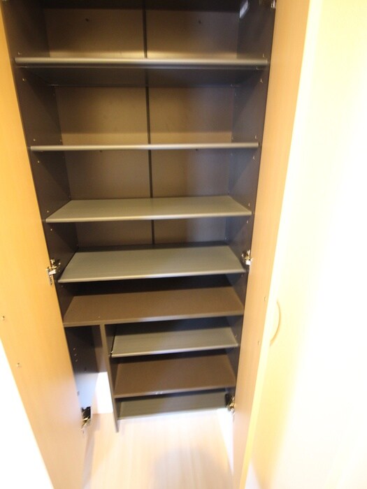 物件内観写真15　(靴箱)