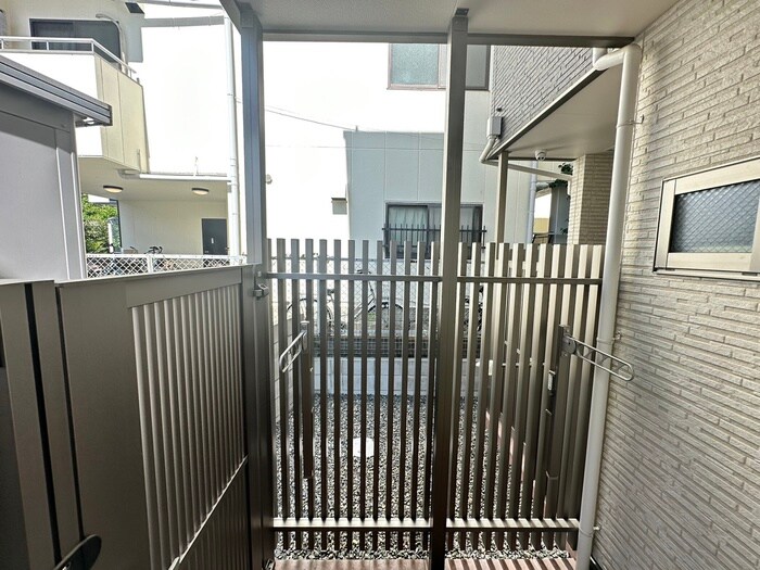 物件内観写真19　(室内からの展望)