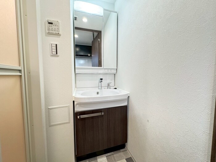 物件内観写真12　(洗面)