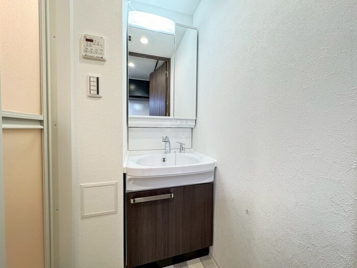 物件内観写真12　(洗面)