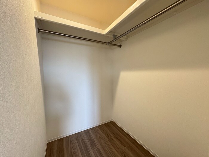 物件内観写真13　(収納)