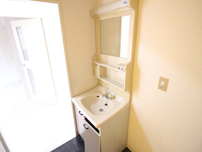 物件内観写真11　(洗面)