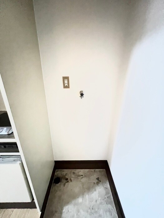 物件内観写真9　(洗濯機置場)