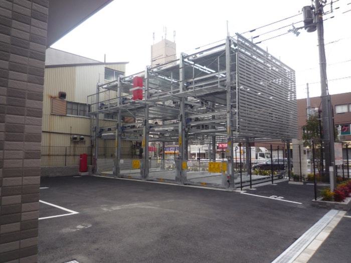 物件外観写真4　(駐車場)