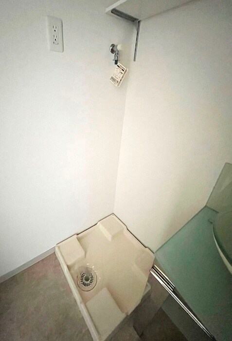 物件内観写真13　(洗濯機置場)