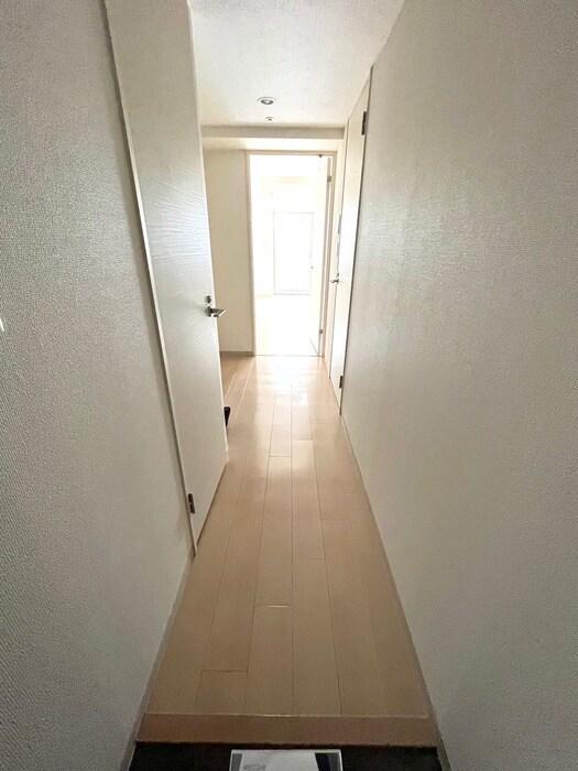 物件内観写真18　(廊下)