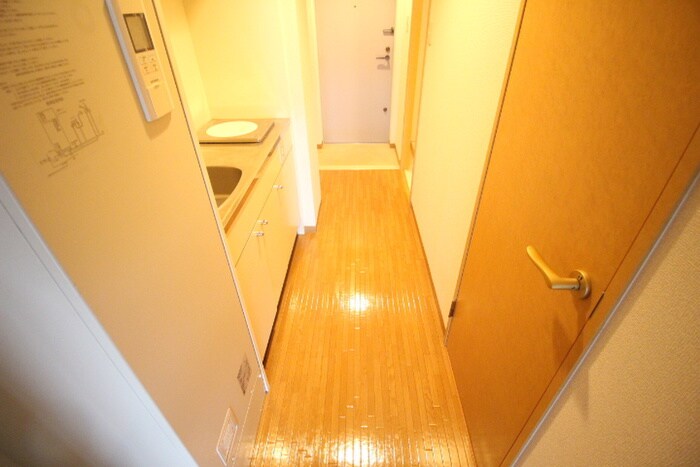 物件内観写真15　(廊下)