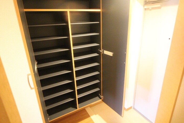 物件内観写真17　(靴箱)