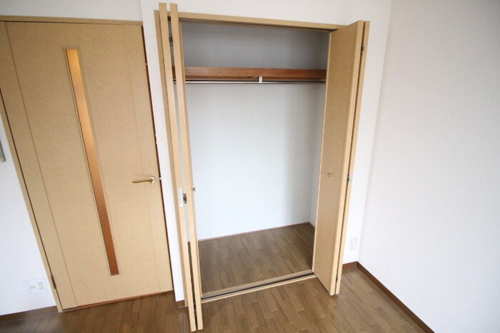物件内観写真18　(収納)