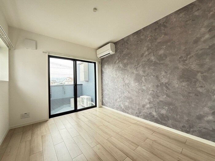 物件内観写真2　(居室)