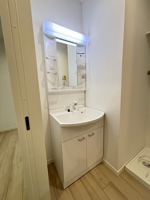 物件内観写真8　(洗面)