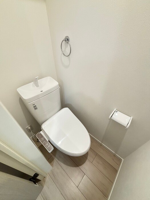 物件内観写真12　(トイレ)