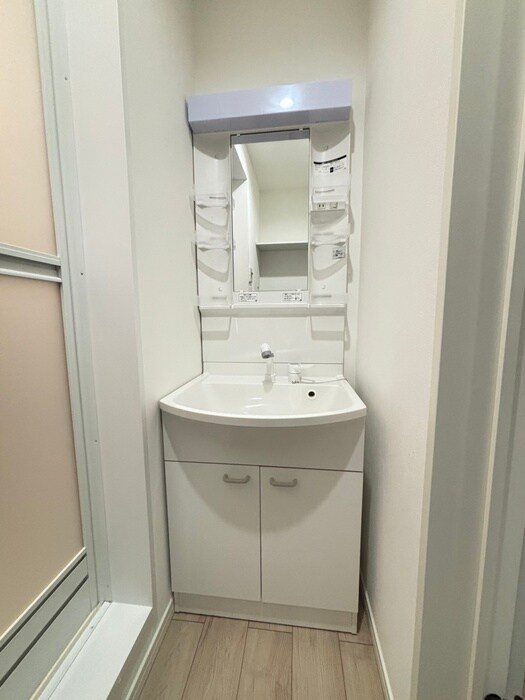 物件内観写真12　(洗面)