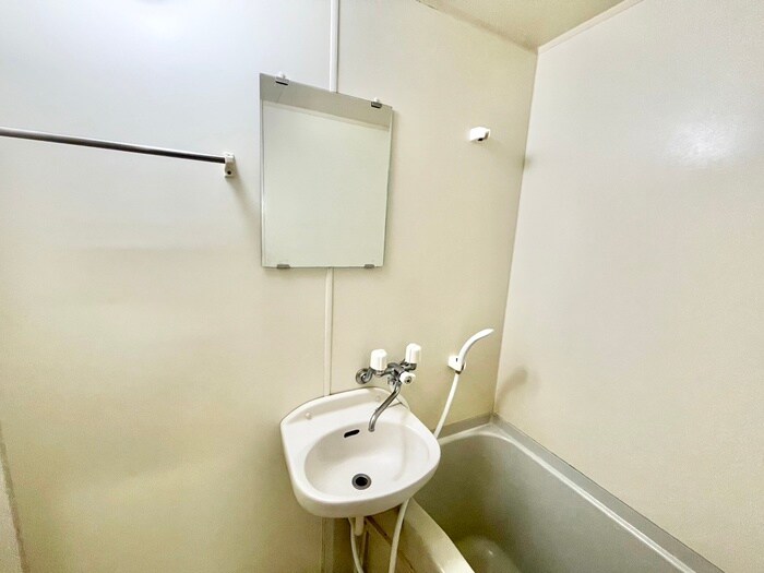 物件内観写真15　(洗面)