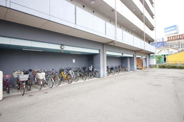 物件外観写真5　(駐輪場)