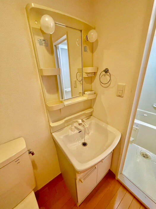 物件内観写真11　(洗面)