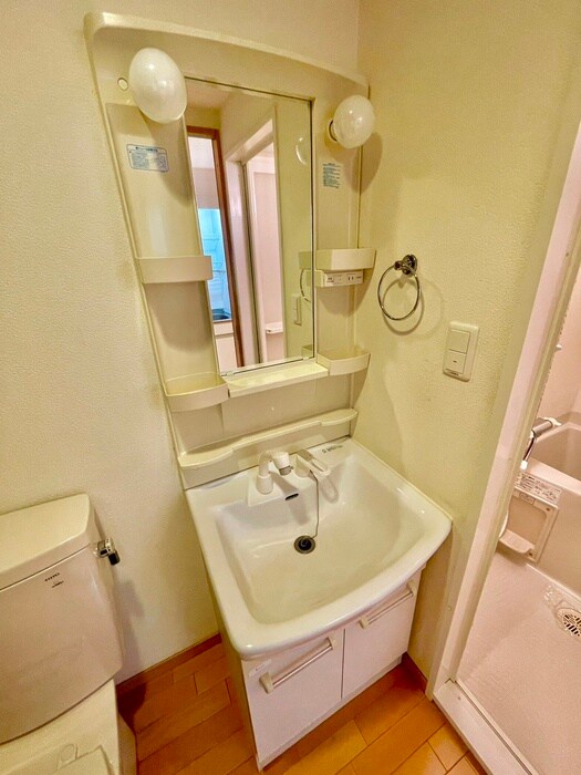 物件内観写真11　(洗面)