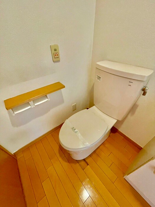 物件内観写真12　(トイレ)