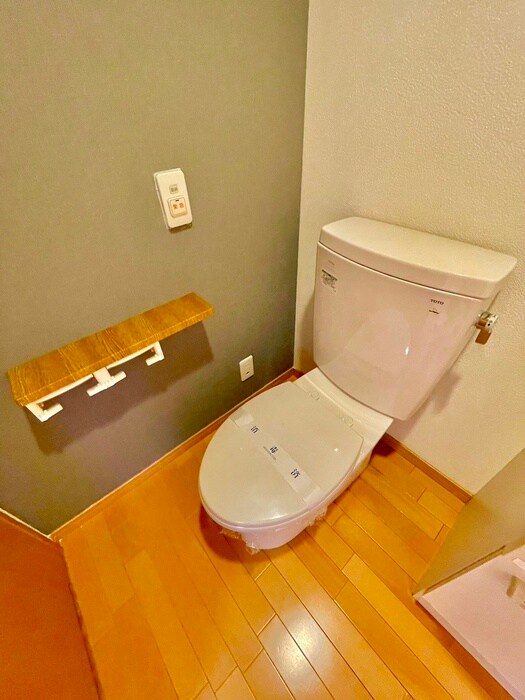 物件内観写真13　(トイレ)