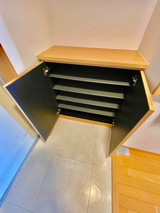 物件内観写真17　(靴箱)