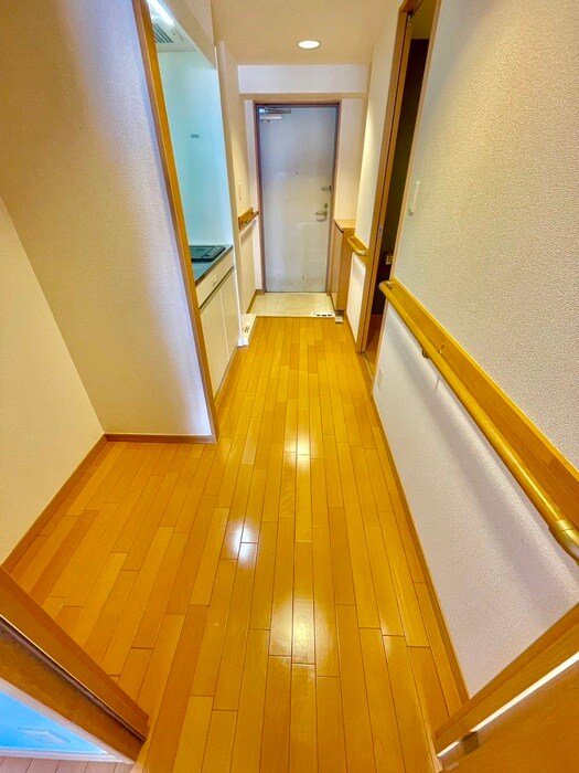 物件内観写真17　(廊下)