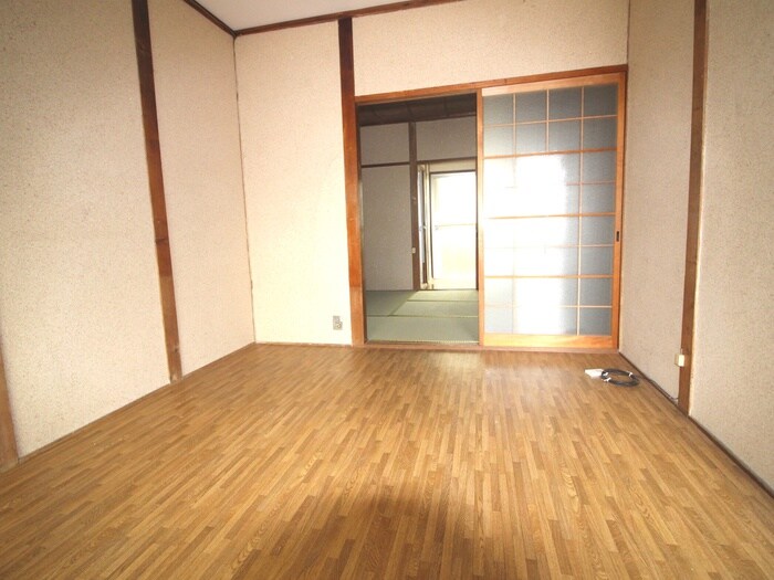 物件内観写真4　(居室)