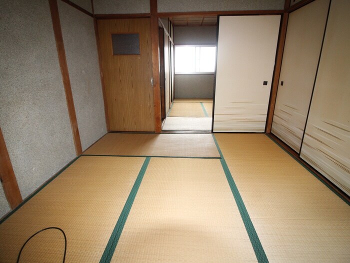 物件内観写真7　(居室)