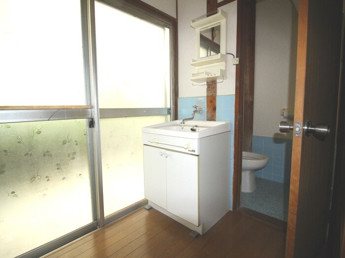 物件内観写真10　(洗面)