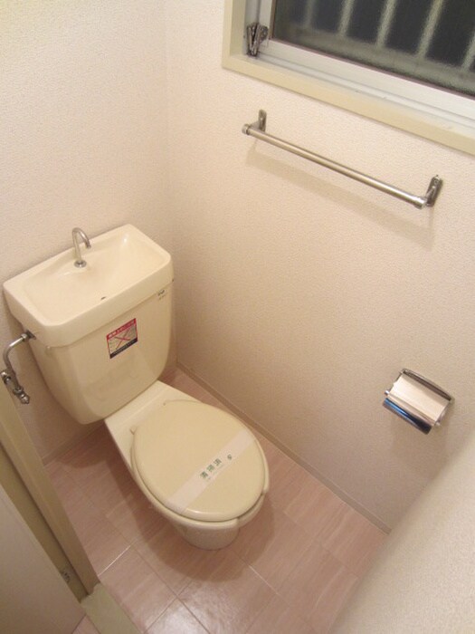 物件内観写真15　(トイレ)