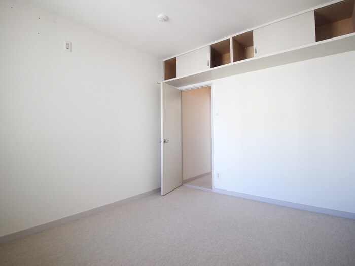 物件内観写真10　(居室)