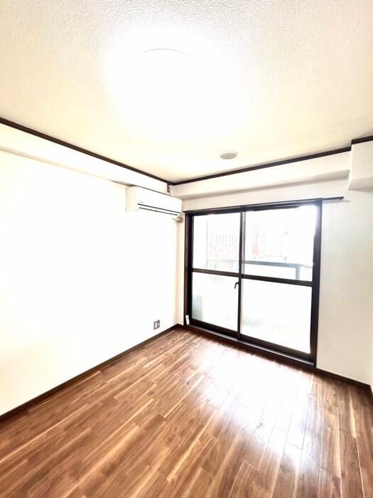 物件内観写真15　(居室)