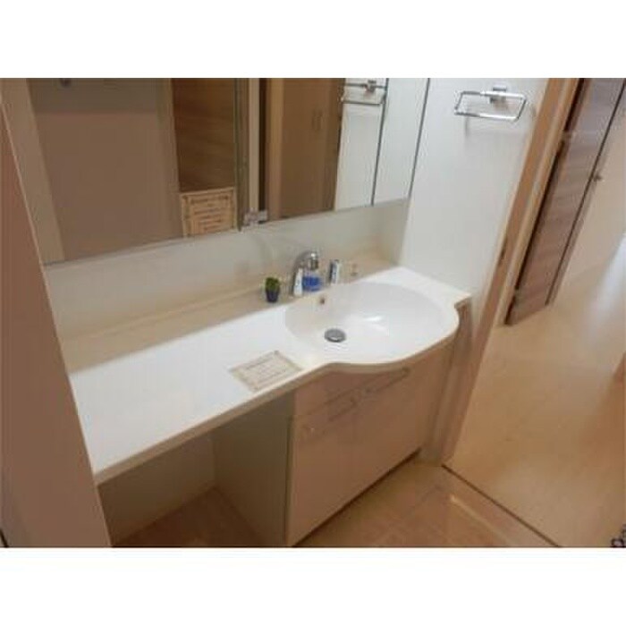 物件内観写真11　(洗面)