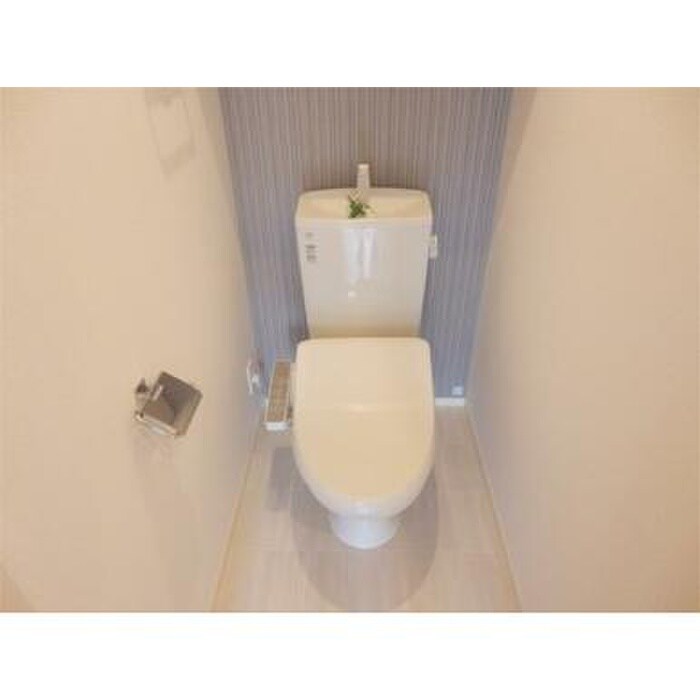 物件内観写真14　(トイレ)