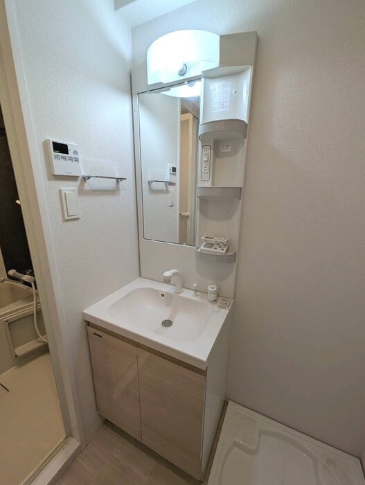 物件内観写真11　(洗面)