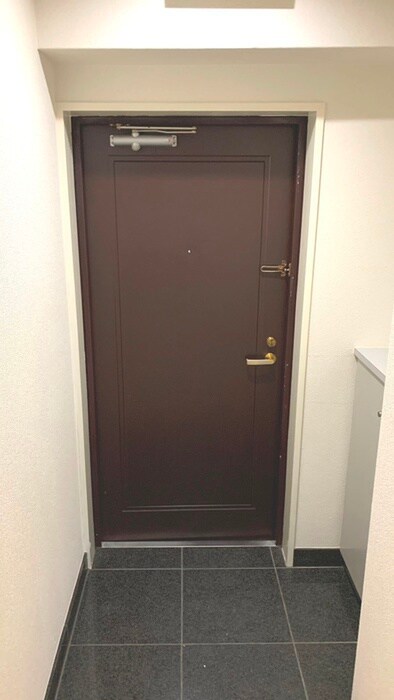 物件内観写真7　(玄関)