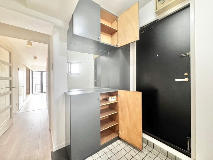 物件内観写真18　(靴箱)