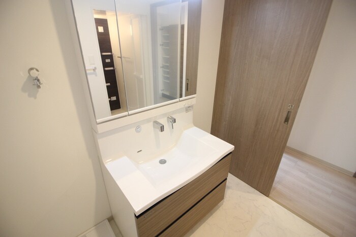 物件内観写真12　(洗面)