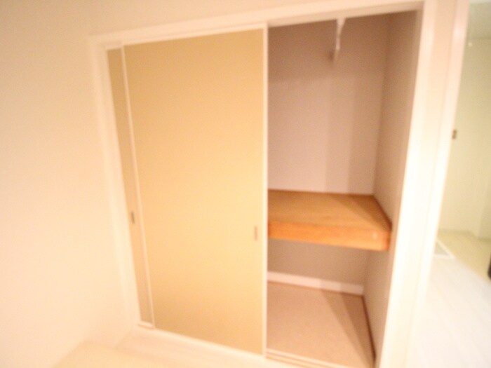 物件内観写真10　(収納)