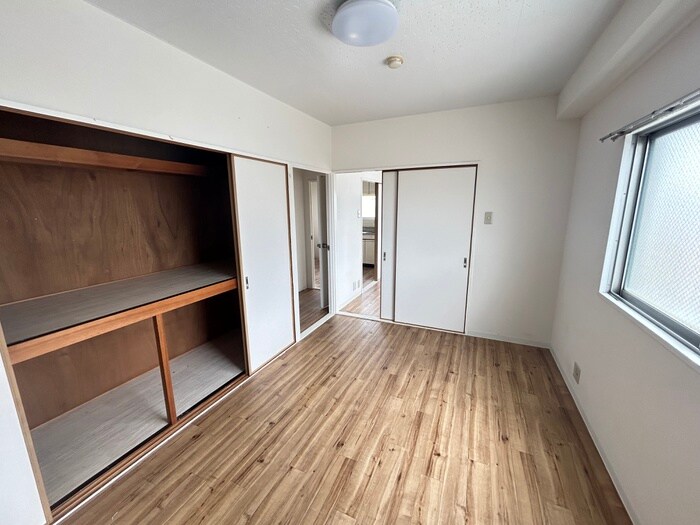 物件内観写真18　(居室)