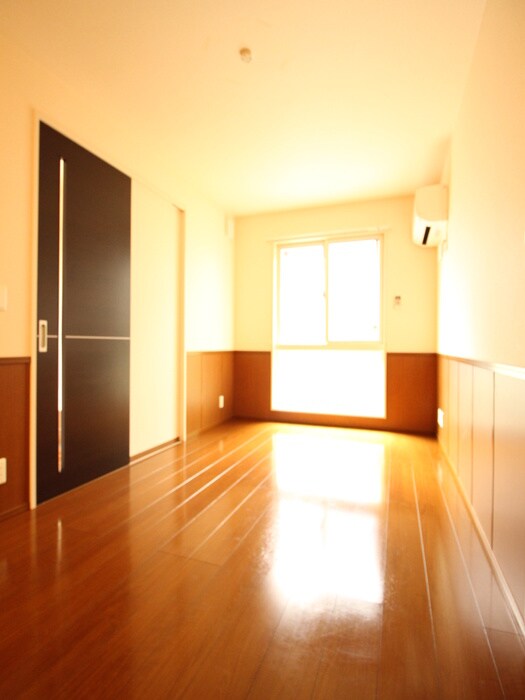 物件内観写真11　(居室)