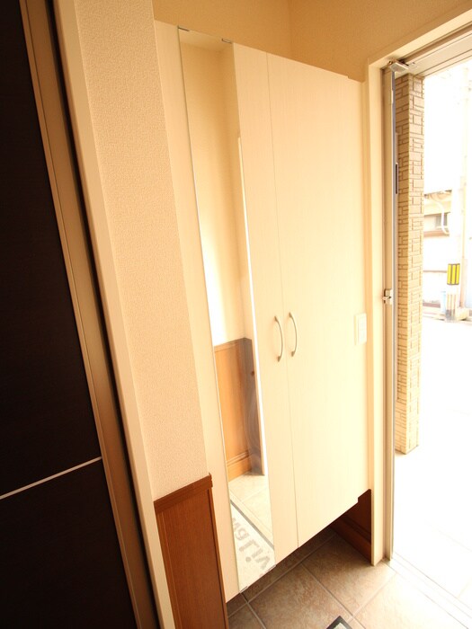 物件内観写真16　(靴箱)