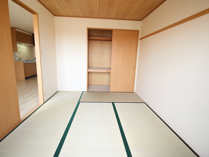 物件内観写真15　(居室)