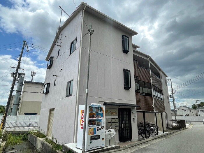 物件外観写真3　(外観写真)